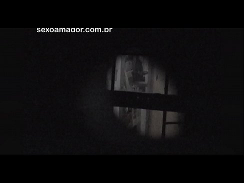 ❤️ Blondie bi dizî ji hêla dengbêjek taxê ve ku li pişt kerpîçên vala veşartiye, vîdyoyek tê kişandin ❤❌ Super porno li me ku.porngifmag-com.ru